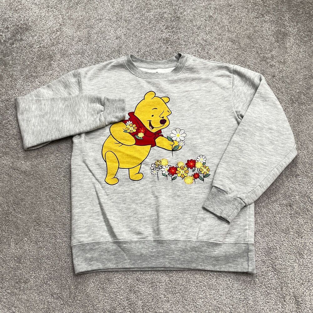 Disney Winnie The pooh Embroidered Graphic Sweatshirt Womens XS Gray Crew Neck